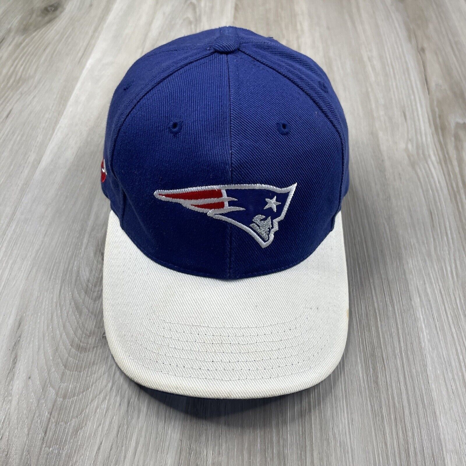 Vintage Sports Specialties New England Patriots NFL StrapBack Hat