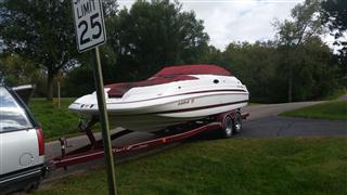 Beautiful 24' Chris Craft - Very LOW HOURS - 20% Off Sale !! Discount Shipping