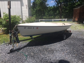 LF - 1971 Chrysler Mutineer 15' Sailboat & Trailer - New York