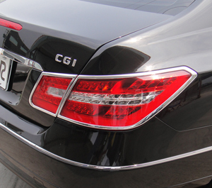 Mercedes benz e320 ec light stays on