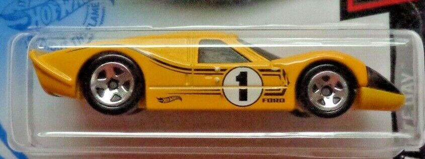 2021 Hot Wheels HW RACE DAY 8/10 '67 Ford GT40 MK.IV 106/250 (Yellow)