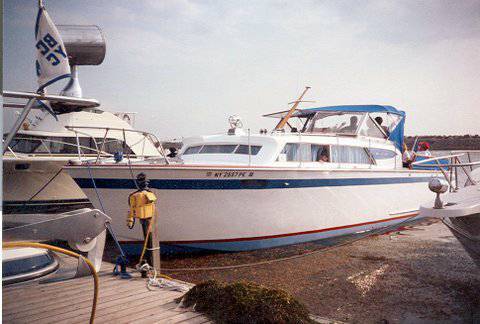 Rare Classic 36 Ft. 1963 Chris Craft Roamer Rivera