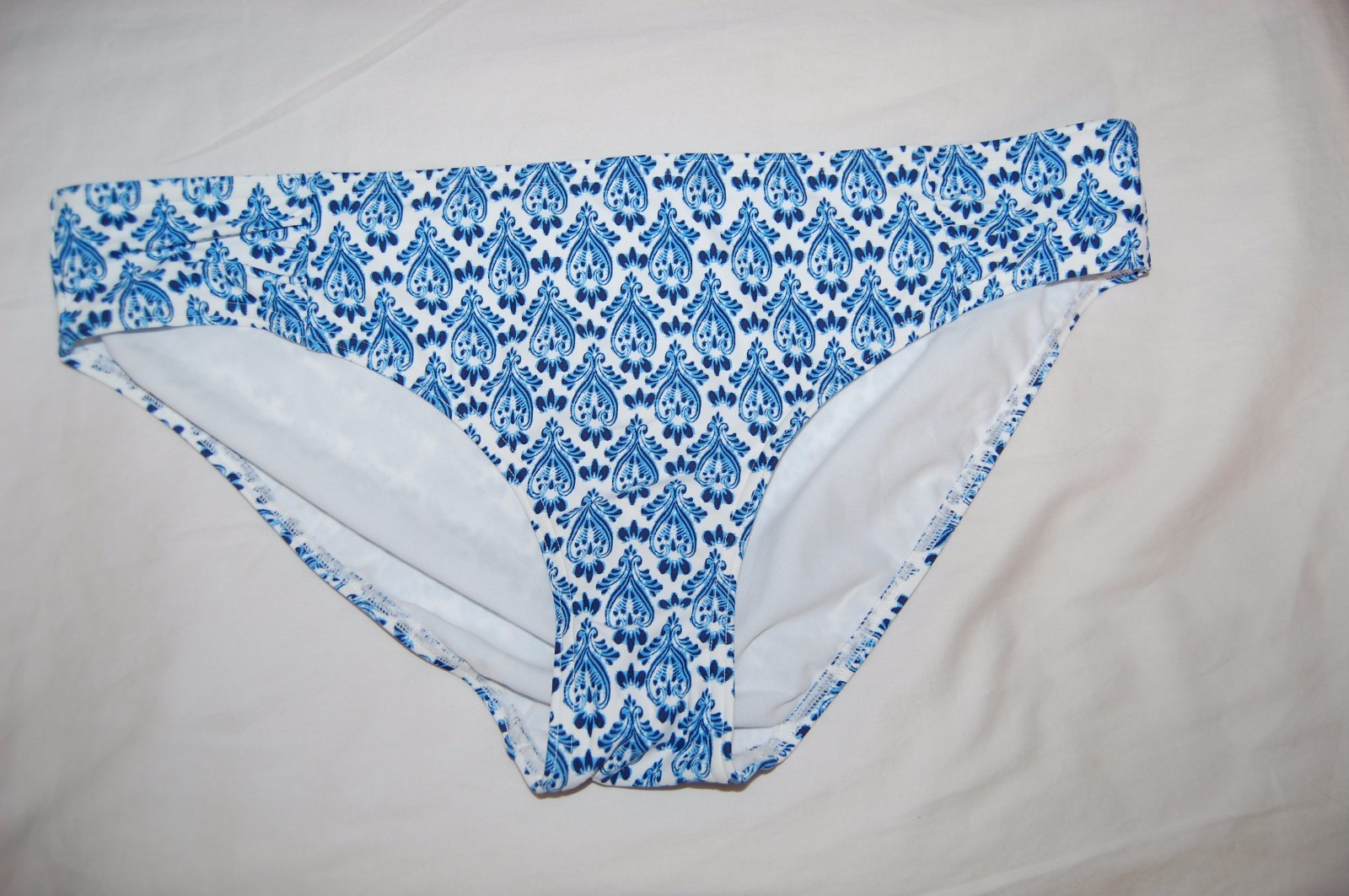 UPC 041500000077 product image for M&s Hipster Bikini Bottoms Blue & White Patterned Size Uk 18 | upcitemdb.com