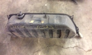 88 Mercedes gas tank #6