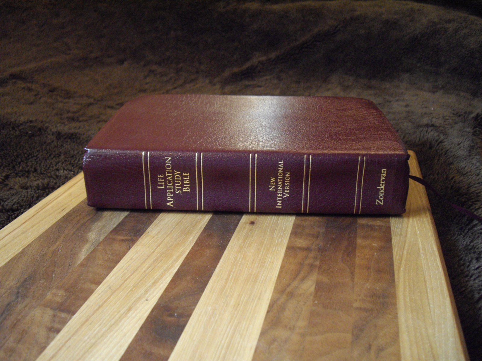 1991 black bonded leather niv   1984   life application study bible