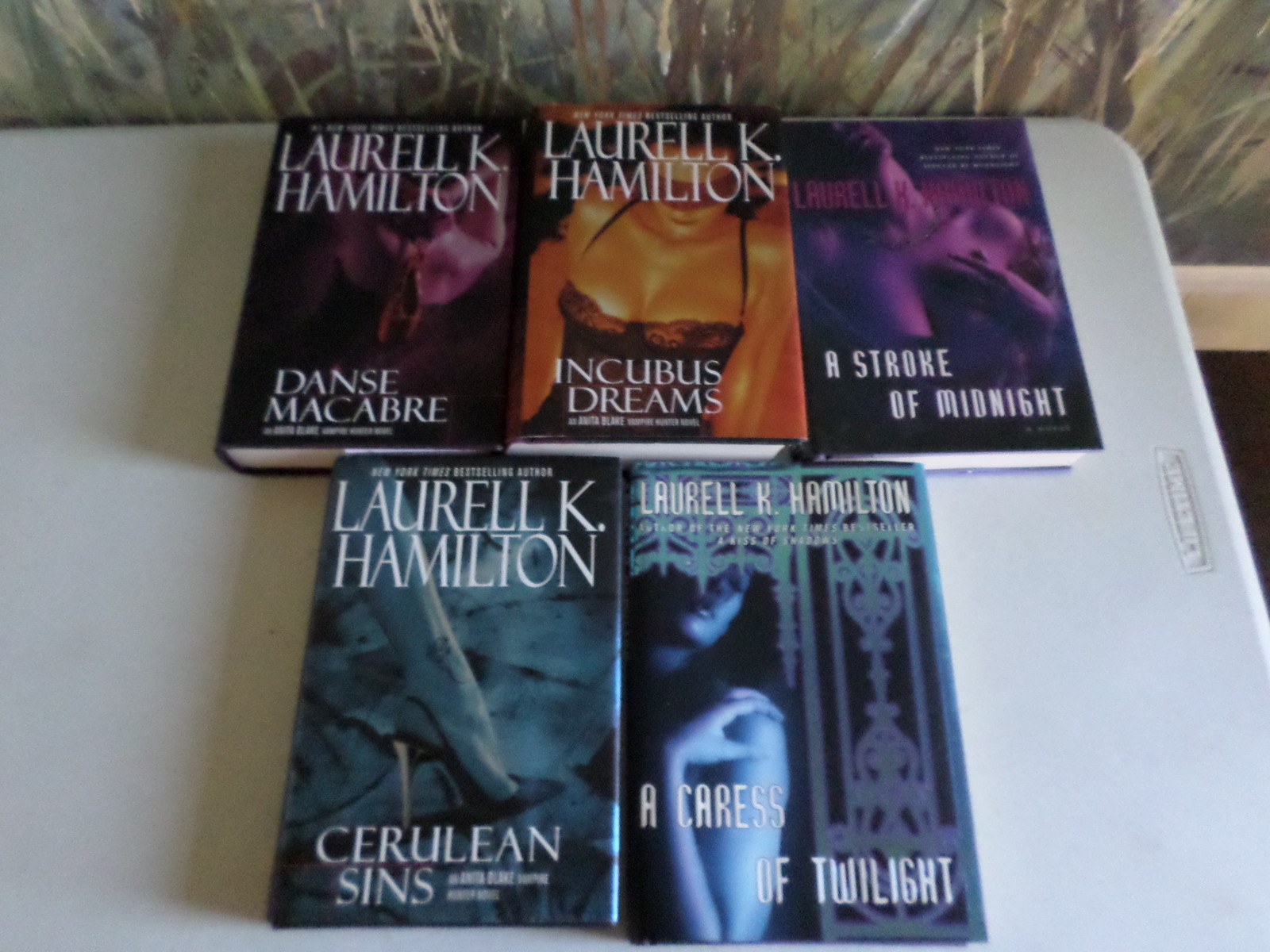 5 novels by laurell k  hamilton hardcover dj 1st editions estate listing