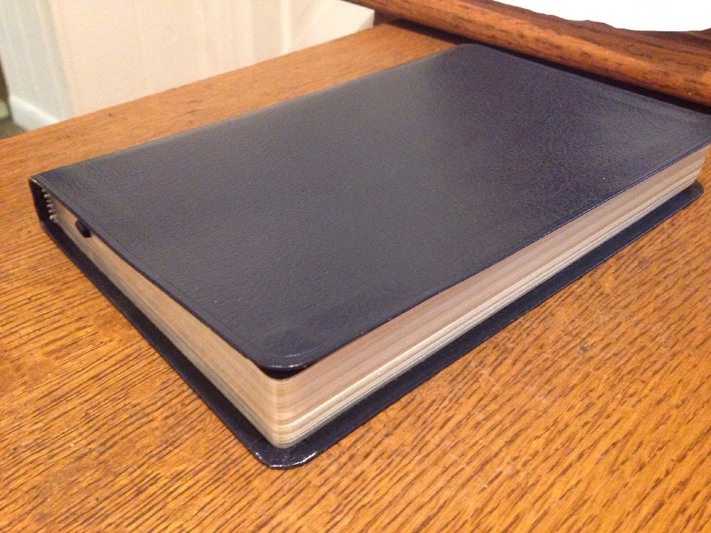 excellent condition! niv thinline bible navy bonded leather 1984 text rare!