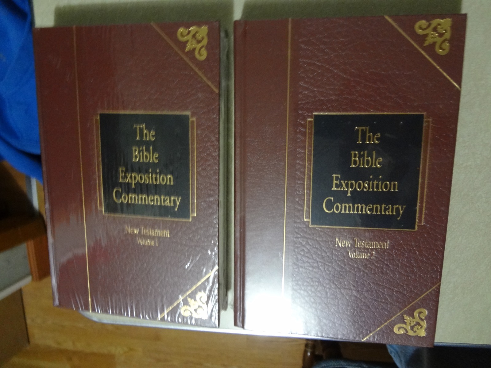 2 vols new testament the bible exposition commentary by warren wiersbe brand new