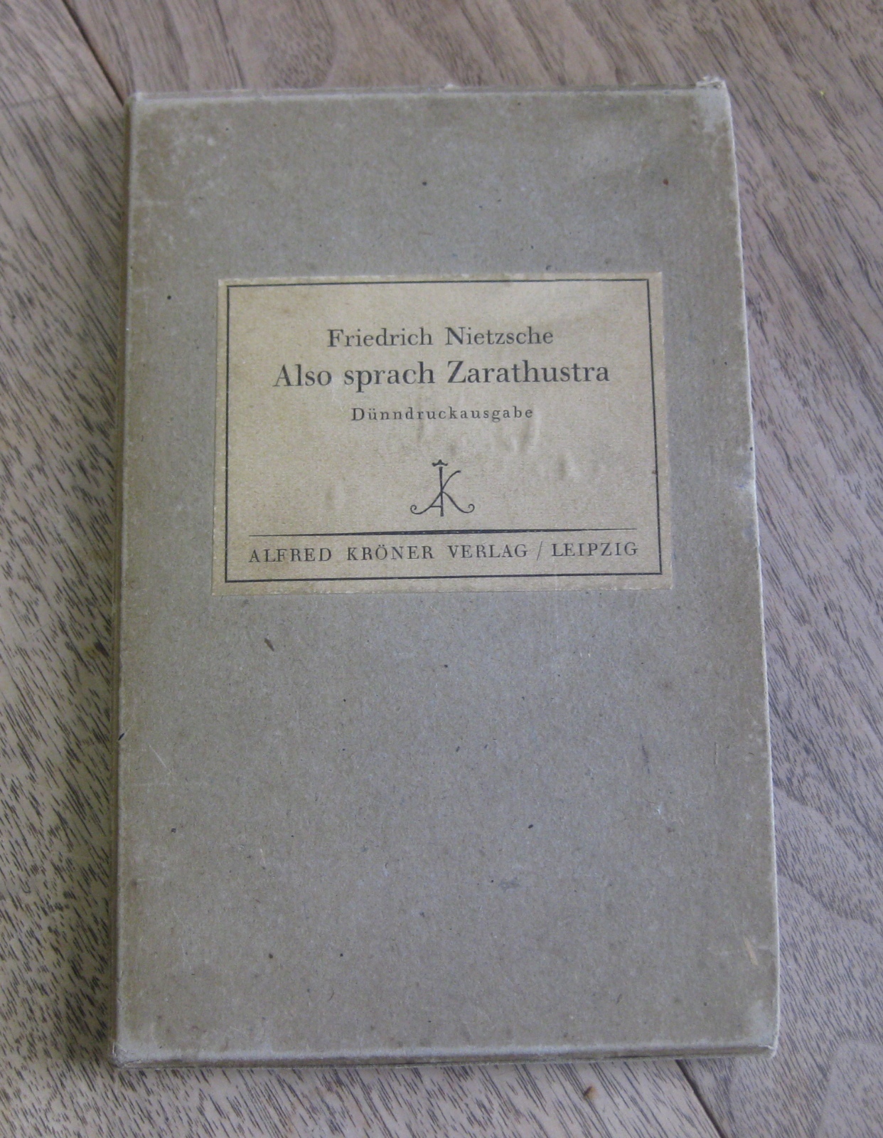 Also sprach zarathustra by friedrich nietzsche - 1925 german edition in slipcase