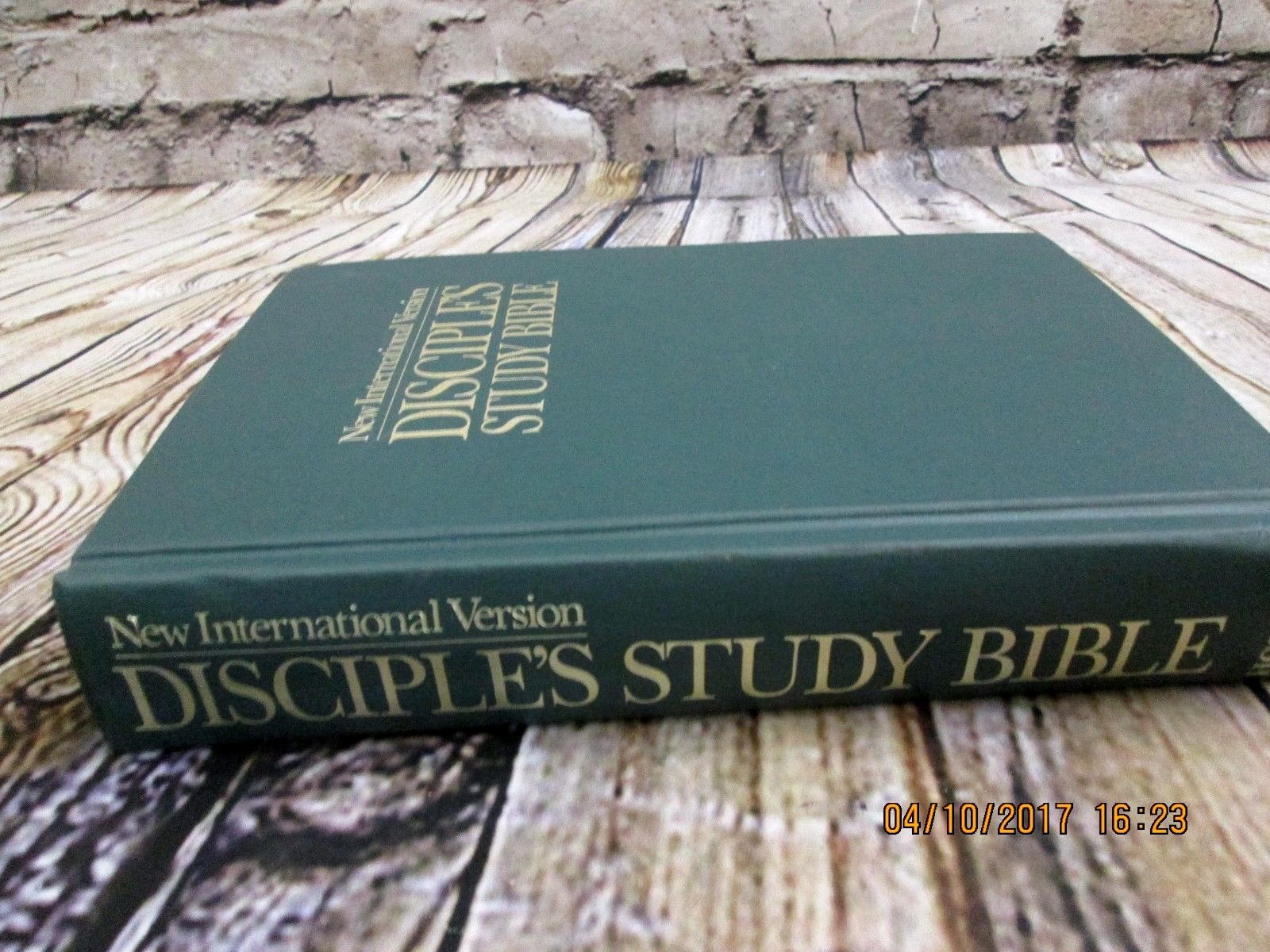 disciple s study bible new international version niv center reference hardcover