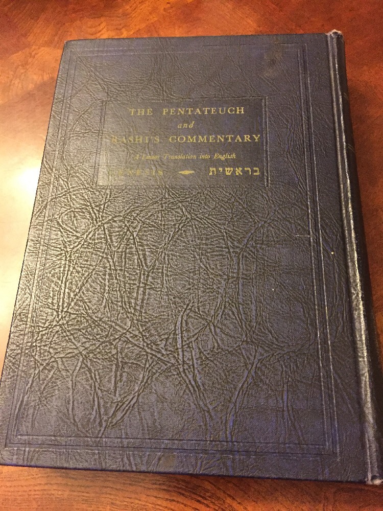 Linear hebrew-english chumash with rashi commentary, bereishis, genesis