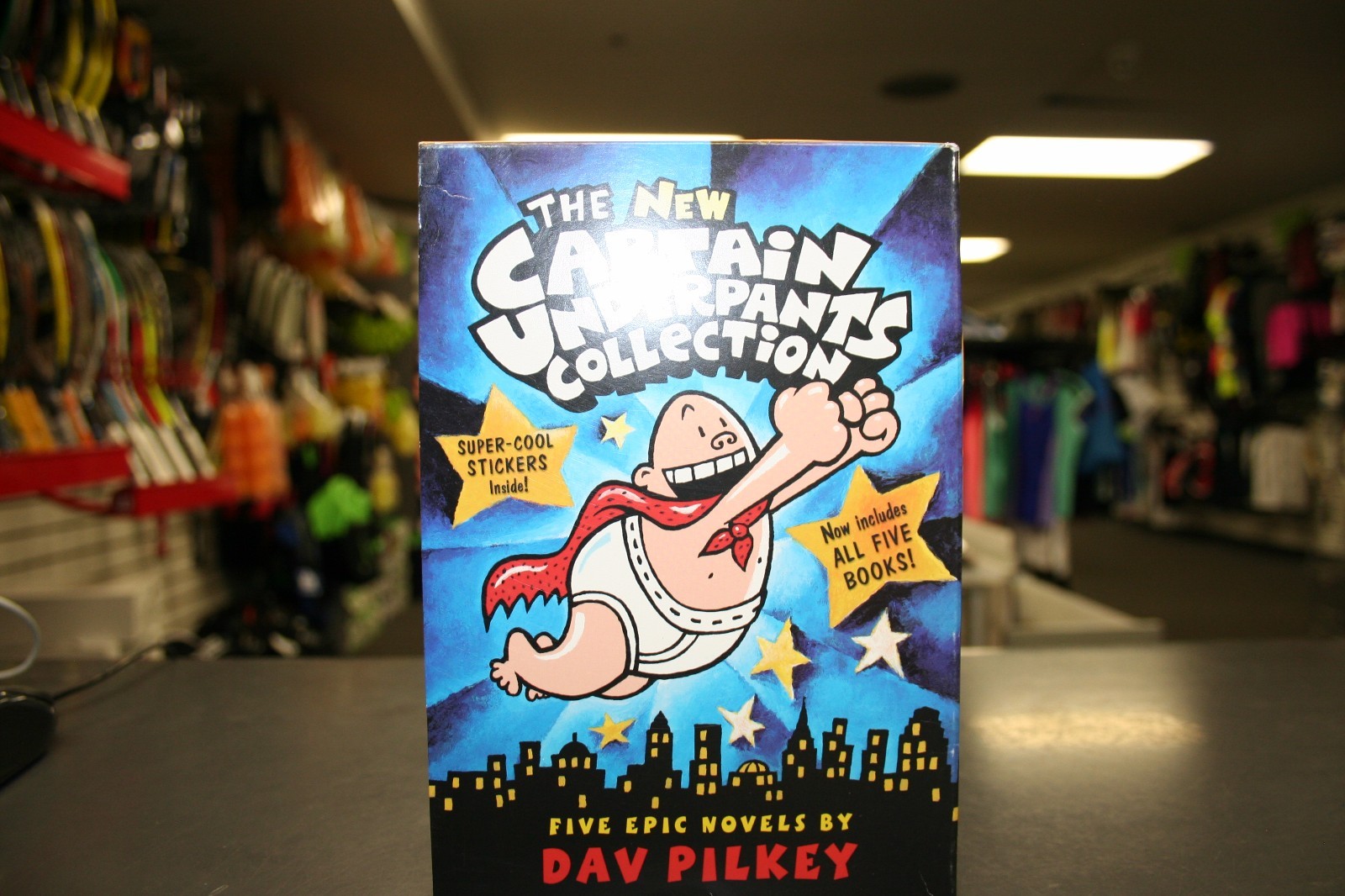 captain underpants collection | 5 books w stickers | great condition