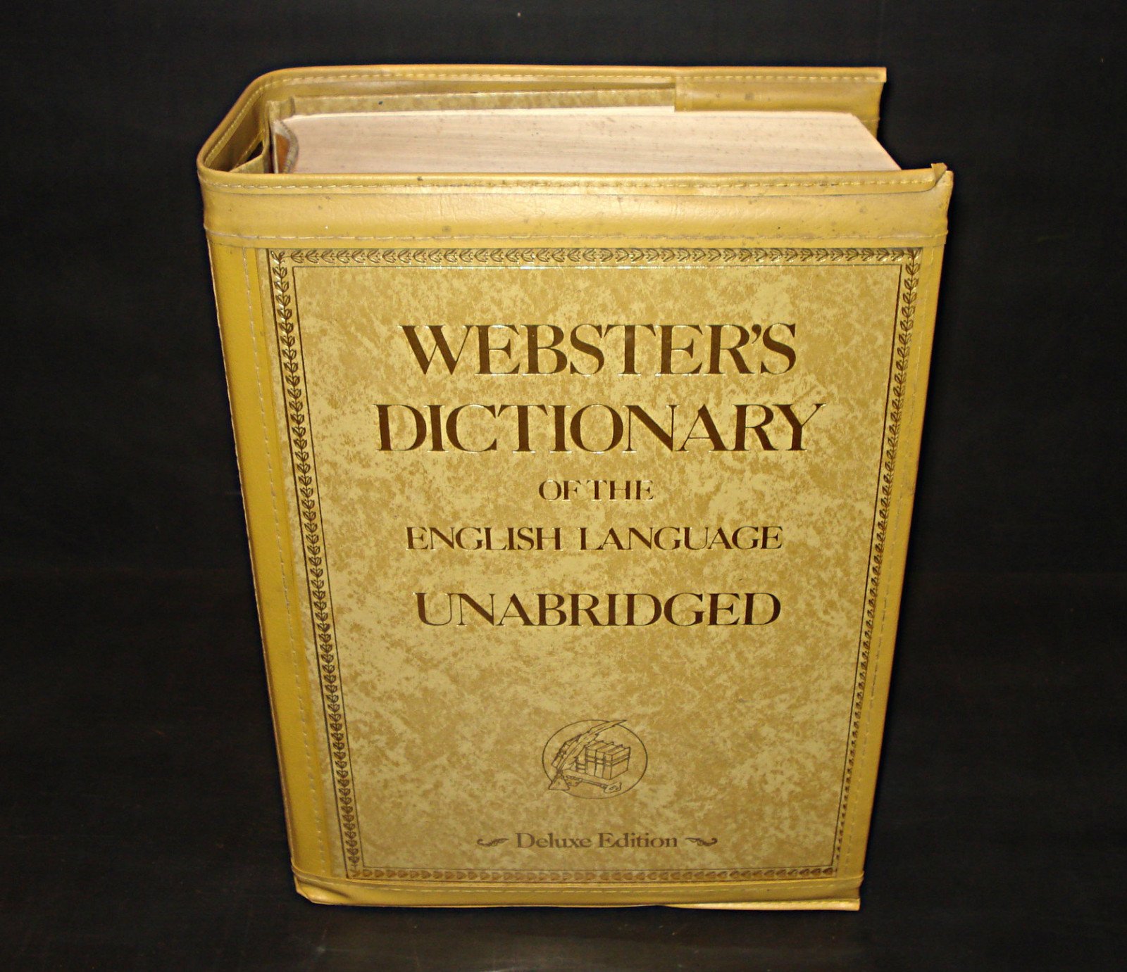 1977 webster's dictionary of the english language unabridged deluxe edition w/dj