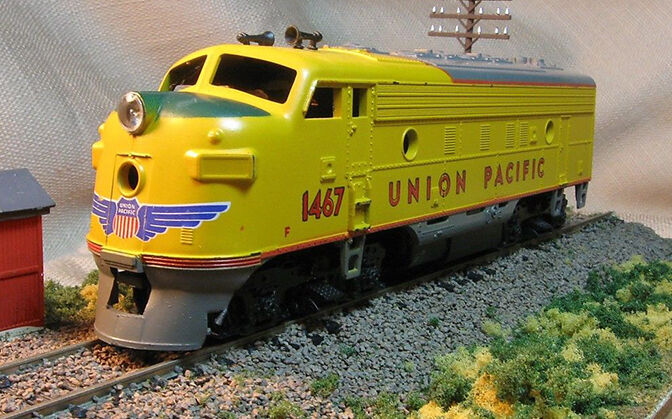 Athearn HO Union Pacific F7 Warbonnet Train Set | eBay