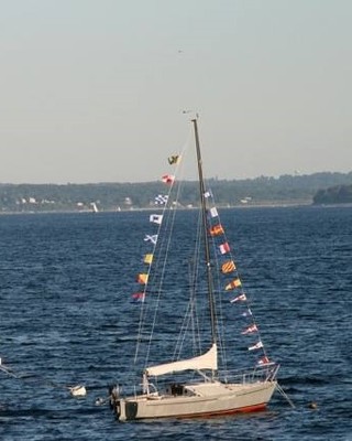 1981 J/24 Racer-Cruiser "Gunsmoke"