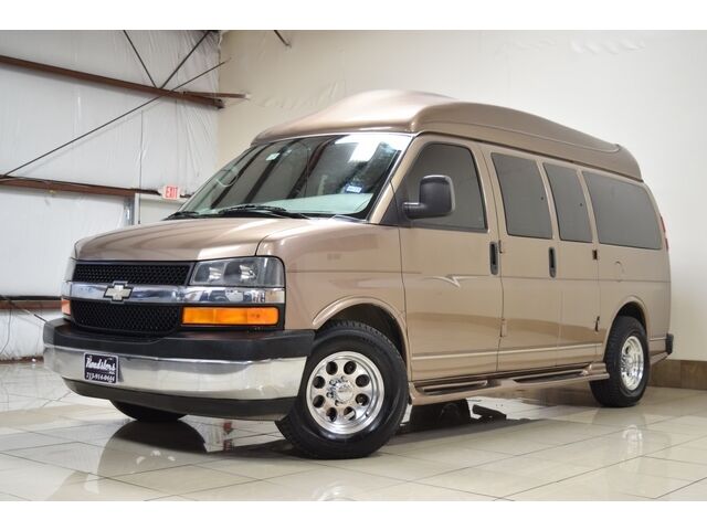Image 1 of Chevrolet: Express conversion…