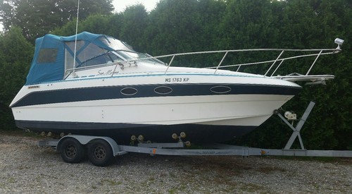 1990 Larson 25 San Marino aft cabin with Mercruiser 5.7 - Runs well - No reserve