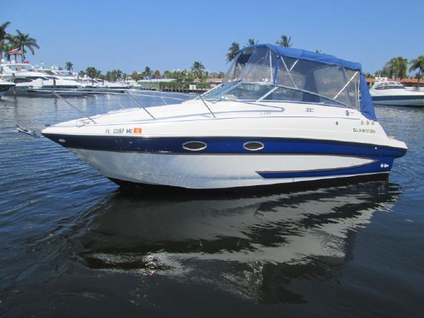 Power Boat 2005 Glastron 269 GS 320 HP 26'9"Cuddy Cabin Dock A/C Duo Prop