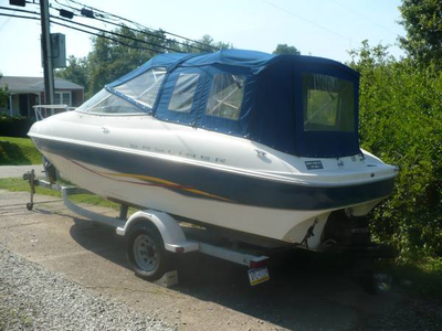 2001 Capri Cuddy Cabin 21'