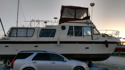 40 ft 1976 blue water motor yacht