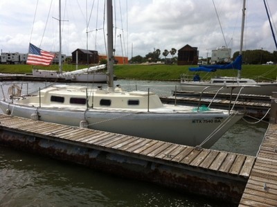 TARTAN 30 Sailboat