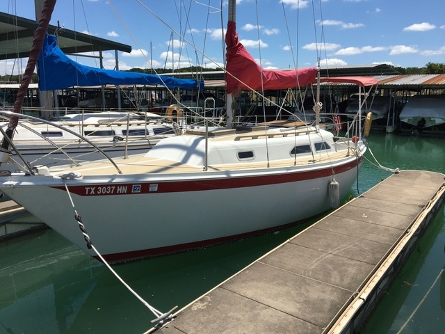1975 Ericson 26'9" Sailboat - Texas