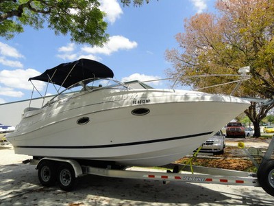 2007 FOUR WINNS 258 VISTA WITH REAILER LOW HOURS // Sea Ray Crownline Regal Baja
