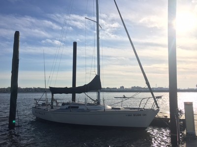 1983 J 29 Sailboat