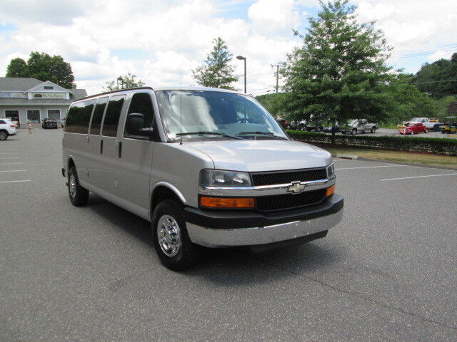 Image 1 of Chevrolet: Express RWD…