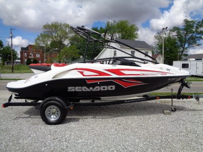 2008 SEA DOO SPEEDSTER WAKE 430 H.P. 20FT. ONLY 78 HOURS W/ TRAILER SURGE BRAKES