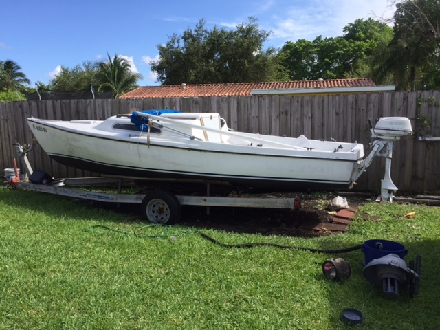 NF - 1973 MacGregor Venture 20'6" Sailboat & Trailer - Florida