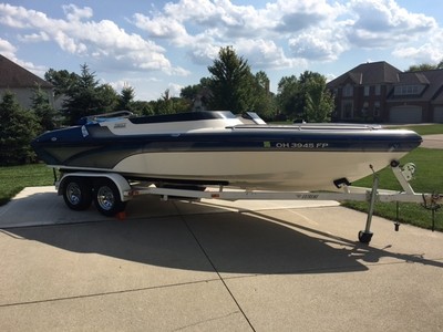 2000 Essex Vortex Powerboat