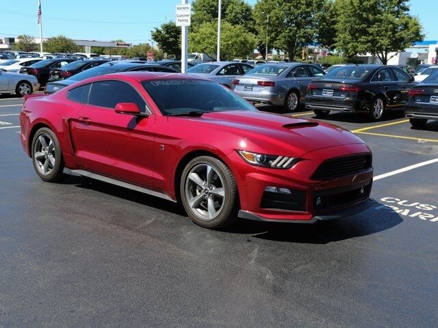 Image 1 of Ford: Mustang V6 3.7L…