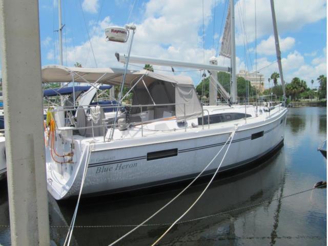 #10105 1980 28.3' O'Day 28 Sloop Sailboat