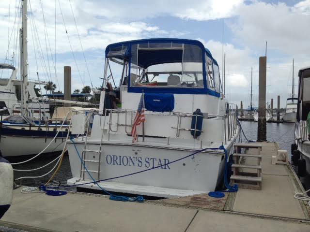 1988 Chris Craft Catalina 38'
