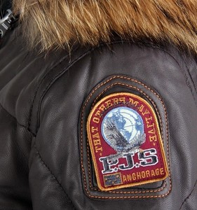 parajumpers emblem parajumpers emblem