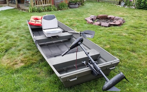 Jon boat