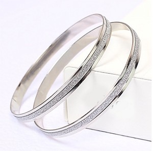 ... Womens-9K-White-Gold-Filled-with-Retro-Double-Hoop-Style-Bracelet-M
