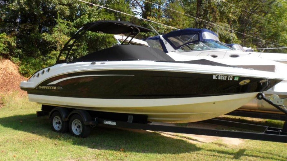 2016 Chaparral 246 Ssi - 300HP GEN 5 engine - BUY NOW IN TIME FOR THE 4TH!