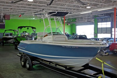 2008 Chris-Craft Catalina 23 Heritage Edition 23'' Off Shore or In Shore Fishing