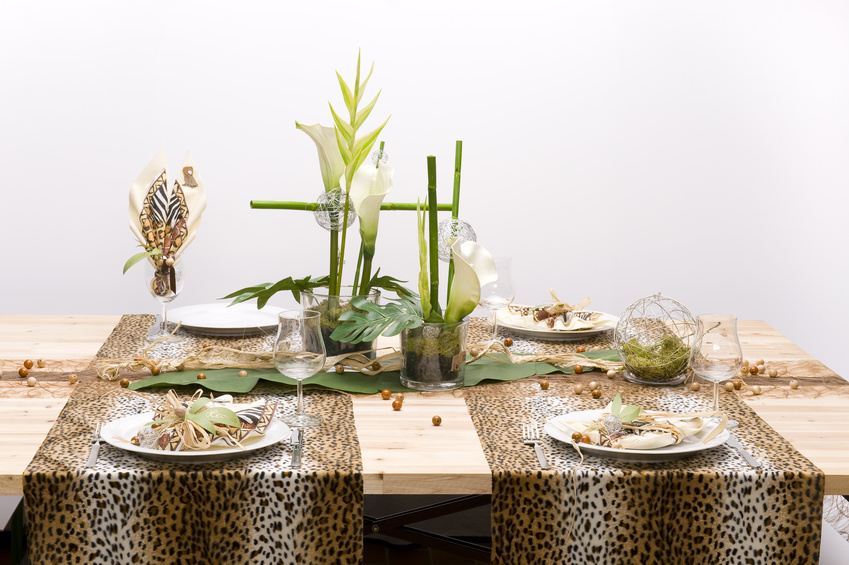 How to Set a Table With a Runner and Placemats eBay