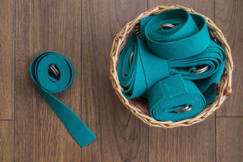 How to Tie a D Ring Belt eBay