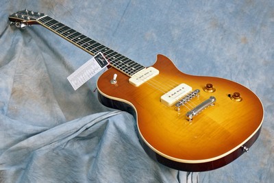 UPC 623501041145 product image for Godin Summit Classic Ct P-90 Crème Brulee Spanishcedar Body Hdr Button,dual P-90 | upcitemdb.com