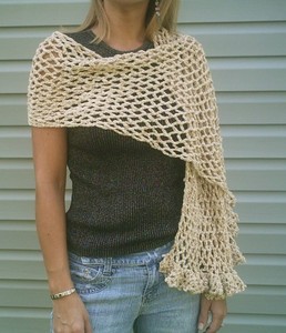 Crafts > Needlecrafts & Yarn > Yarn