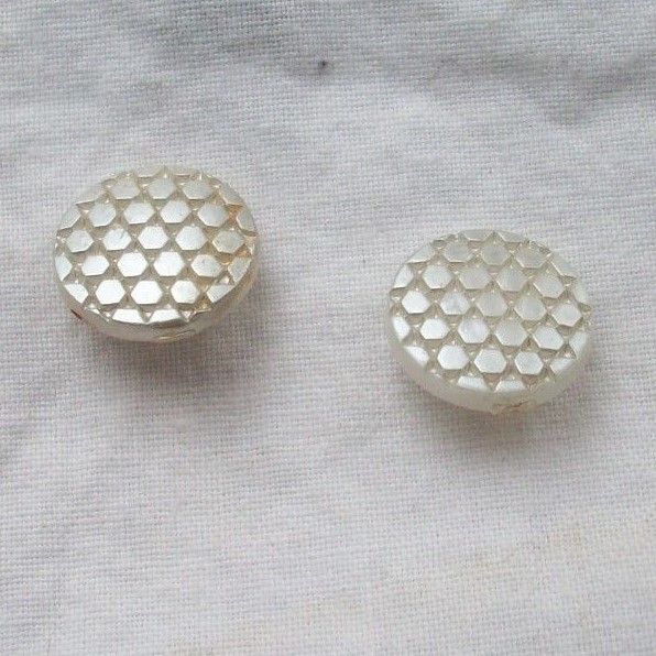 HONECOMB PEARLY ROUND WHITE SHANK BUTTONS  -  SET OF 2