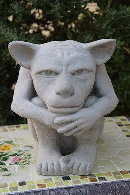 SITTING CONCRETE GARGOYLE STATUE IGOR HUNCHED GARDEN ...