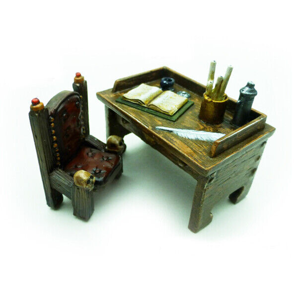 Desk & Chair - Hand Painted / Miniature Accessories / Gaming Terrain / Dioramas