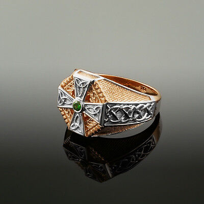 Pre-owned Claddagh Gold Two Tone Rose Gold Celtic Cross With Green Cz Men's Emerald Ring