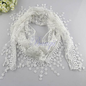 Triangle Foulard Chale Cheche Etole Coton Dentelle Frange Femme blanc