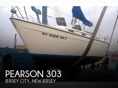 1985 Pearson 303 Used